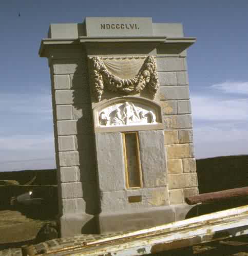 Fishermen's Memorial, 1998 restoration by Michelle de Bruin of Handyside Ritchie's 1861 sculpture